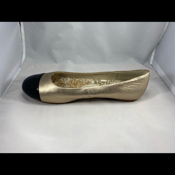Gold ballet flat with black tip - Picture 4 of 4